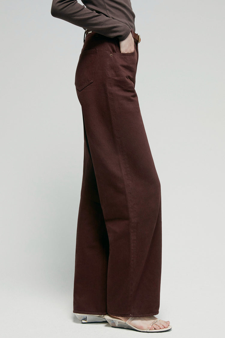 Hey Joanie Slope Curve Jeans in blue denim, featuring a high-waisted design and classic five-pocket style.