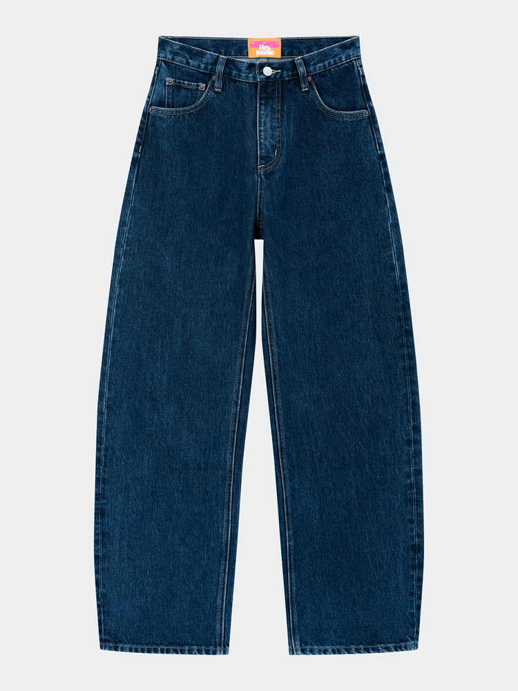 Hey Joanie Slope Curve Jeans HJ039, denim jeans with a fitted silhouette and classic five-pocket design, shown in a close-up view.